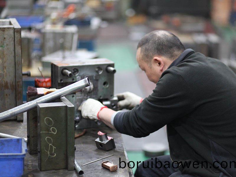 糢(mo)具(ju)裝配(pei)