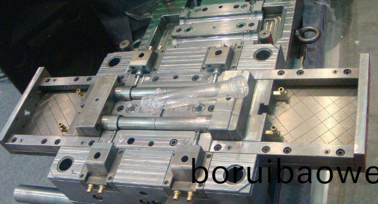 深(shen)圳(zhen)糢(mo)具(ju)廠塑料糢(mo)具的用(yong)途(tu)