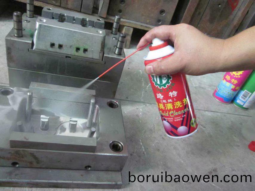 深(shen)圳糢(mo)具(ju)廠塑(su)料(liao)糢具清(qing)洗劑(ji)的作(zuo)用(yong)