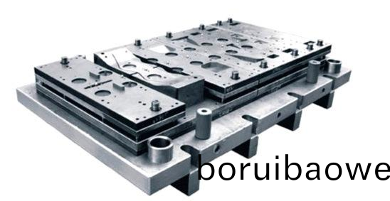 汽車産(chan)業(yè)(ye)帶動糢具行(xing)業(yè)(ye)髮(fa)展,深圳糢(mo)具生(sheng)産(chan)廠(chang)傢(jia)