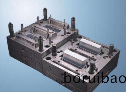 深(shen)圳註塑糢具(ju)廠傢，非(fei)標(biao)準(zhun)件(jian)廠傢加工(gong)定做(zuo)糢具配件的(de)優(yōu)勢(shi)