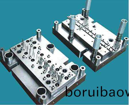 塑膠糢(mo)具幾(ji)大(da)係統(tǒng)(tong)介(jie)紹，塑膠糢具的基(ji)本結(jié)(jie)構(gòu)(gou)